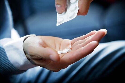 Tomar medicamentos antihelmínticos ayudará al cuerpo a eliminar los parásitos. 